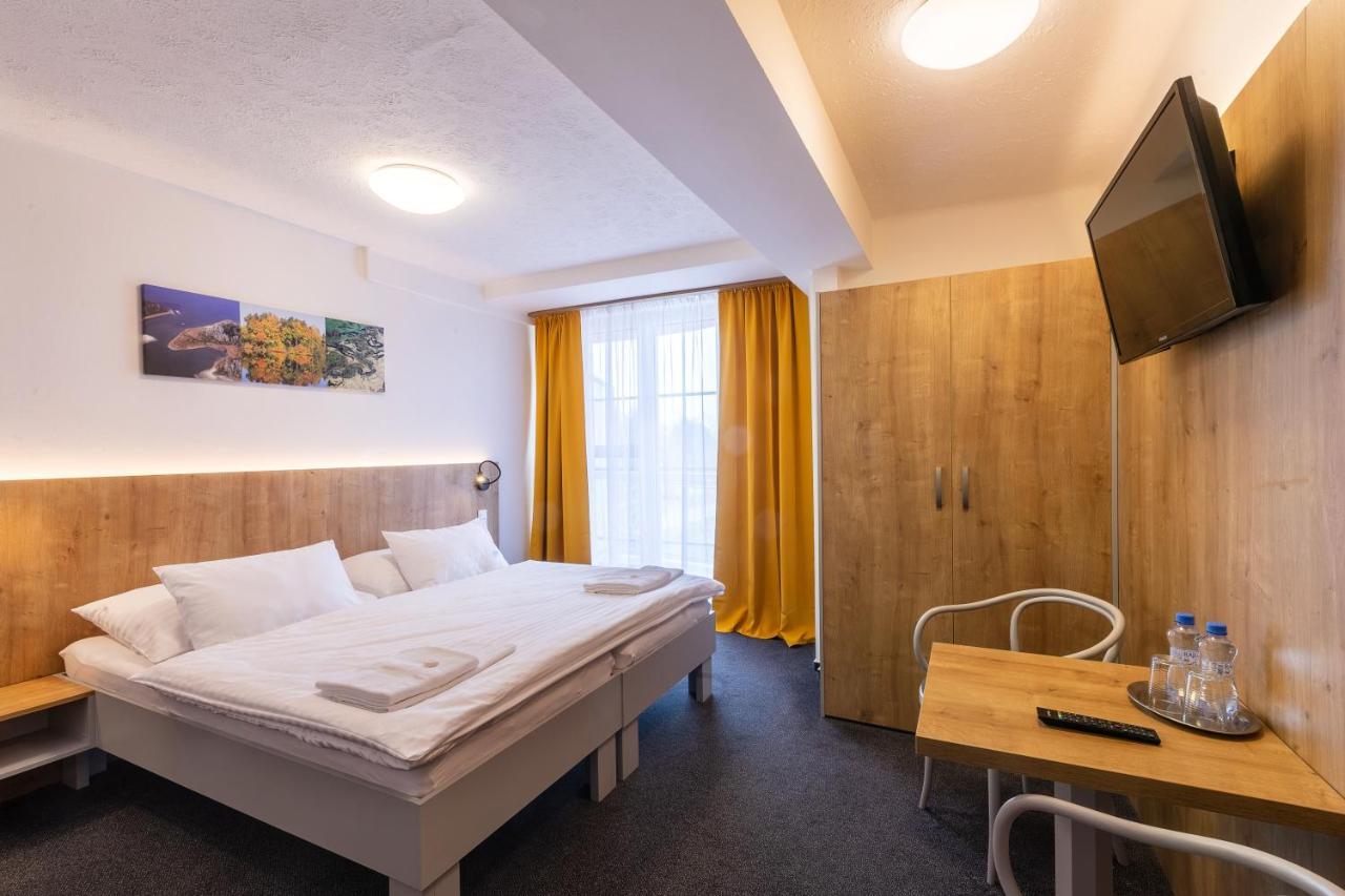 Hotel Svet トレボン エクステリア 写真